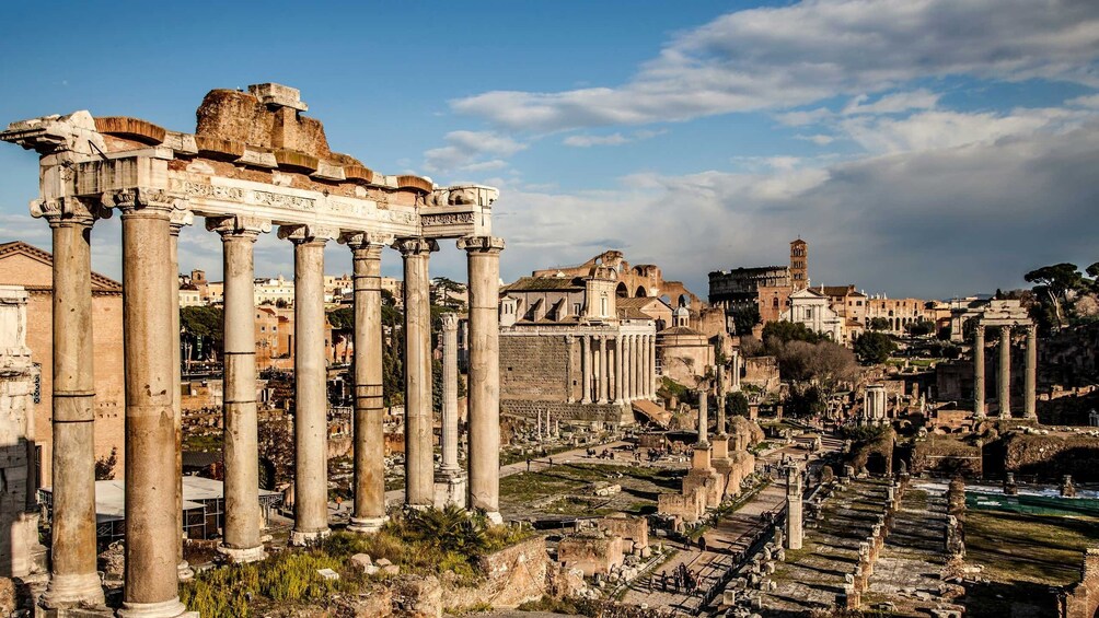 Semi Private Colosseum, Roman Forum and Ancient Rome Tour 4