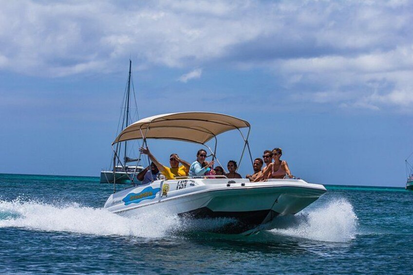 Private Boat Cruise with Snorkeling 4