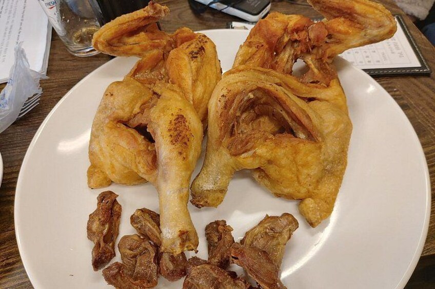 'Gamasot Tongdak', deep fried whole chicken in the cauldron, Suwon specialty. 5