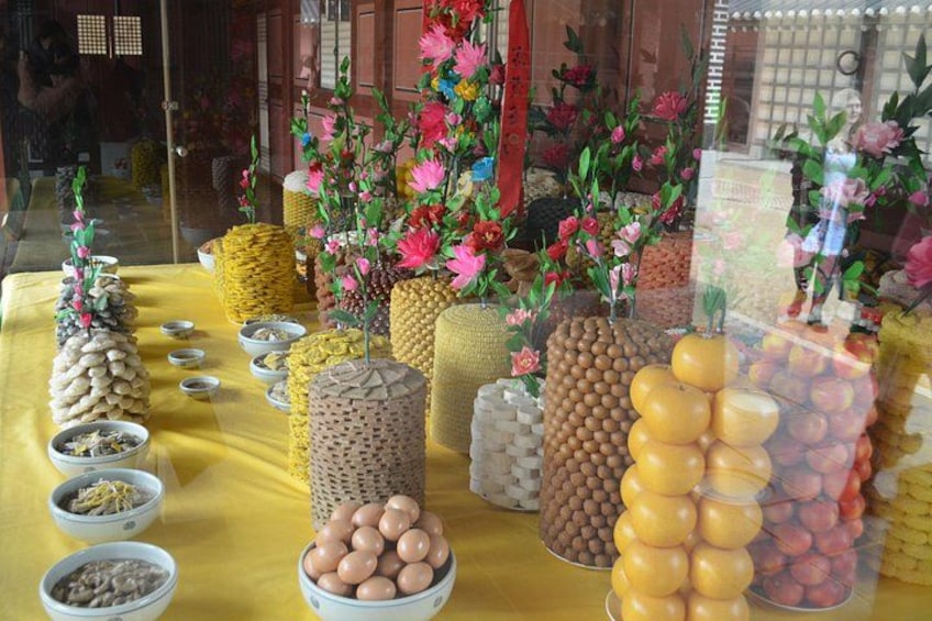 Food Model of Haegyeonggoong Hong's 60th birthday table at Suwon Hwaseong Haenggoong(Palace) 2