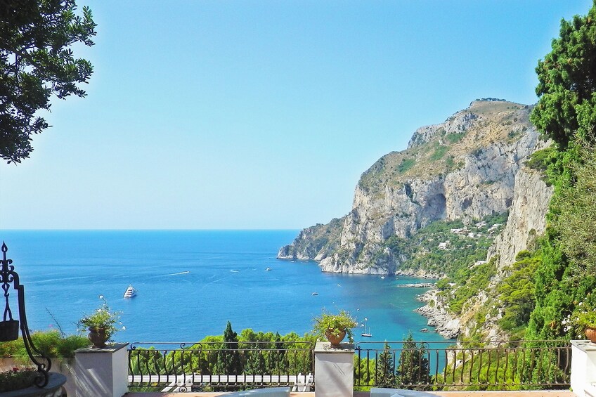 2-Day Southern Italy Tour: Capri Dream from Rome 1