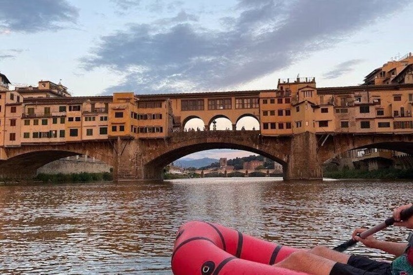 Kayak Soft in Florence under the Pontevecchio Arches 4