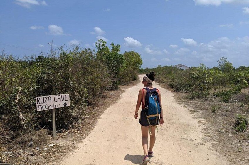 An off-the-beaten track authentic experience with locals 3