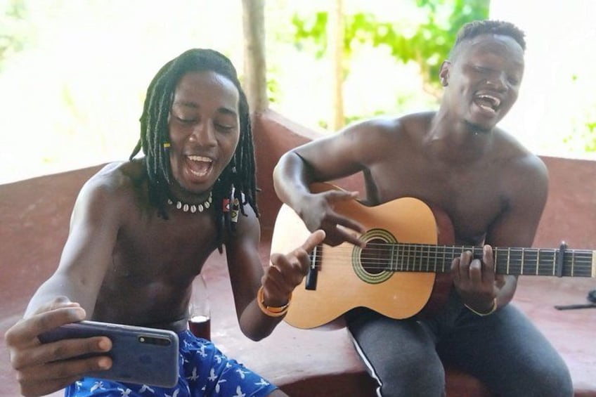Join our onsite musicians for some drumming, singing or dancing. 2