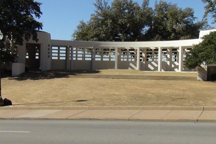 1-Hour JFK Assassination Walking Tour 3