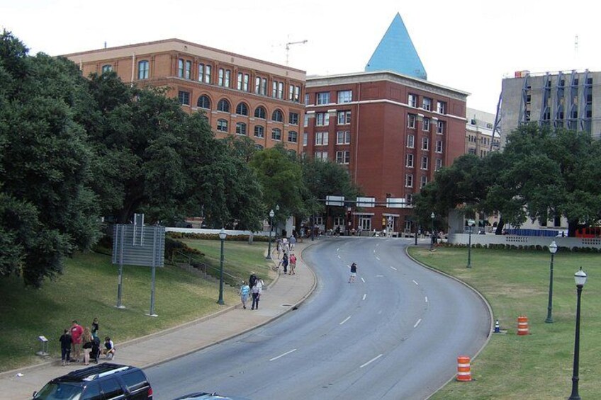1-Hour JFK Assassination Walking Tour 2