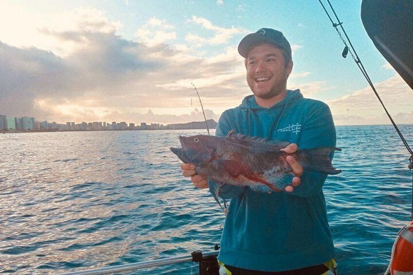 Private Fishing Charter for Family and Friends in Honolulu 4