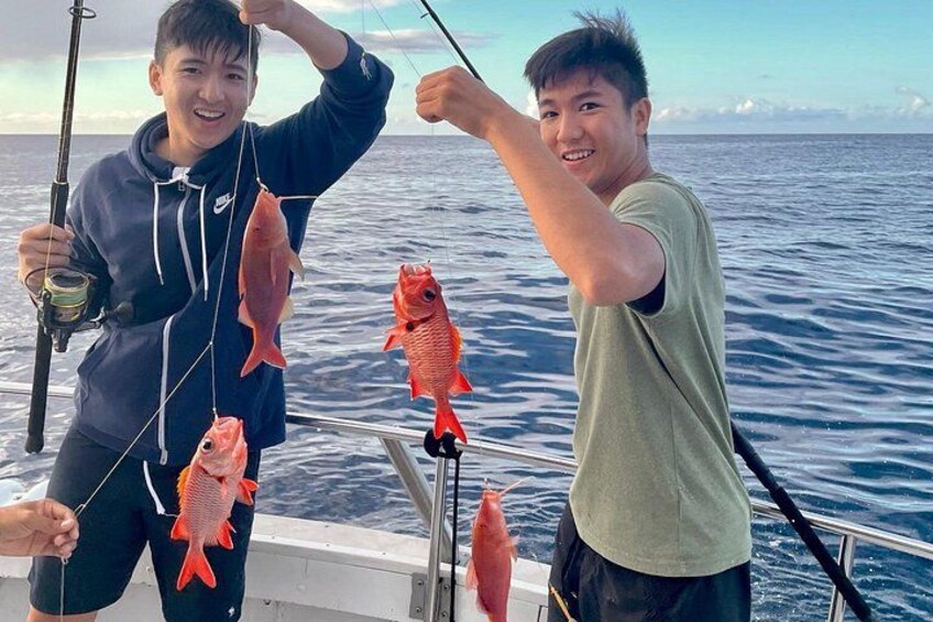 Private Fishing Charter for Family and Friends in Honolulu 2