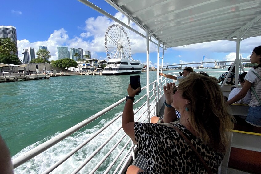 Miami Skyline Cruise to Millionaire's Homes from South Beach 1