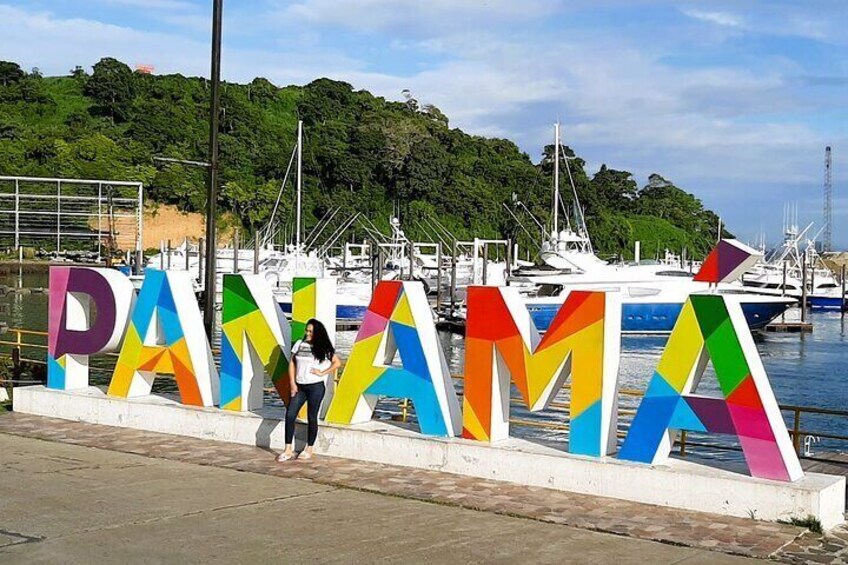 Half-day Private City Tour and Panama Canal 4