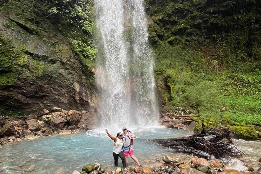 Waterfall Bajos del Toro Hiking Experience 3