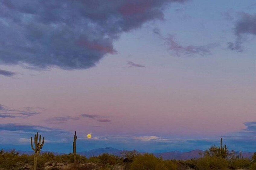 Stunning Sunset or Sunrise Guided Hiking Adventure in Phoenix 2