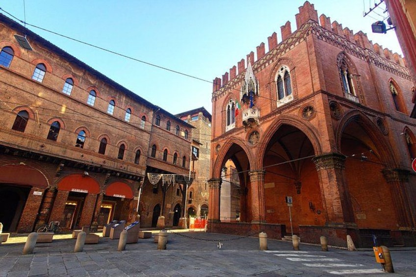 Bologna Murder Mystery: Self-Guided City Quest 1