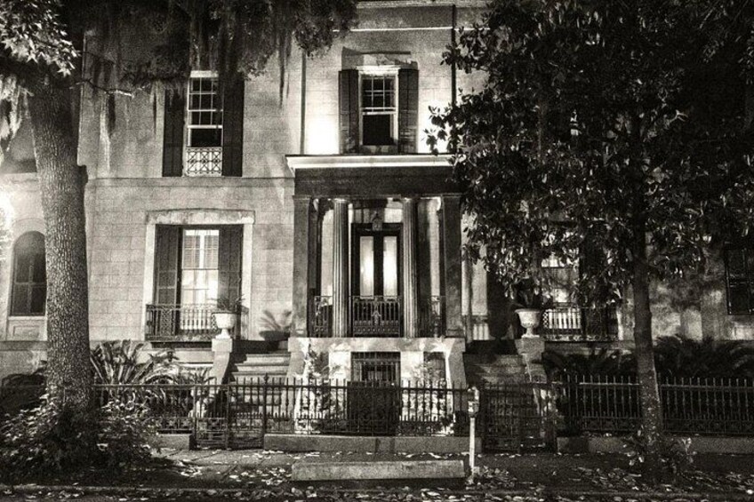 Spirits and Scoundrels Adults Only Savannah Ghost Tour | 10pm 4