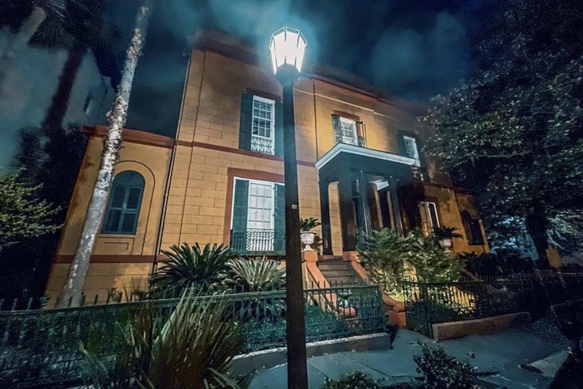 Spirits and Scoundrels Adults Only Savannah Ghost Tour | 10pm 3