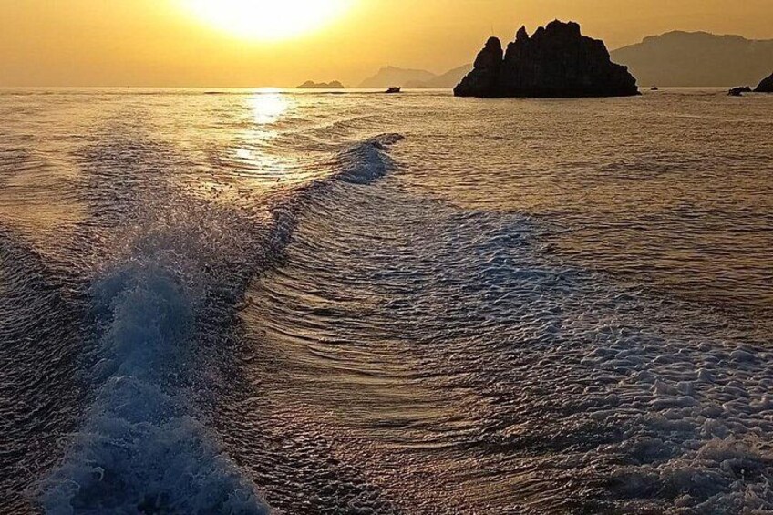 Private Sunset Cruise with Prosecco Onboard 3