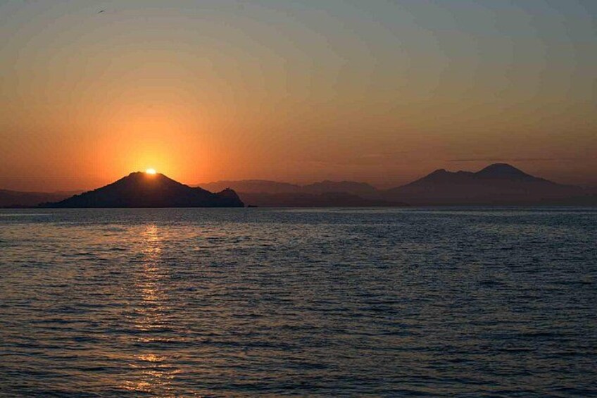 Private Sunset Cruise with Prosecco Onboard 2