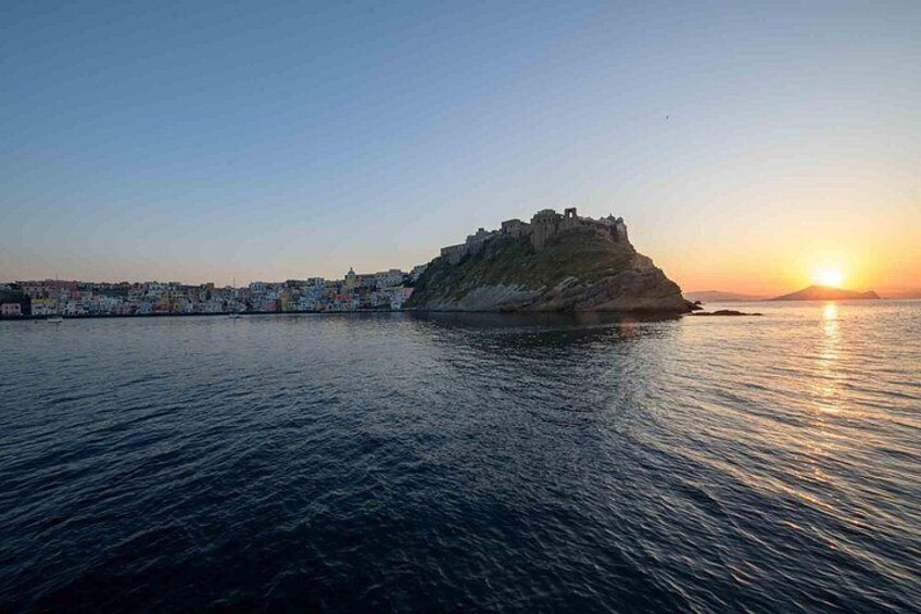 Private Sunset Cruise with Prosecco Onboard 3