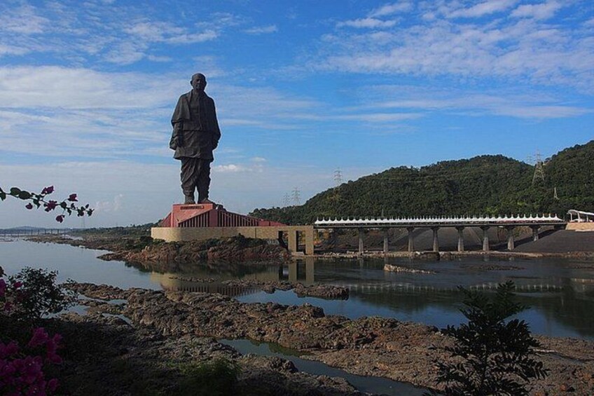 Day Trip to Statue of Unity (Guided Full Day Sightseeing Tour from Ahmedabad) 1