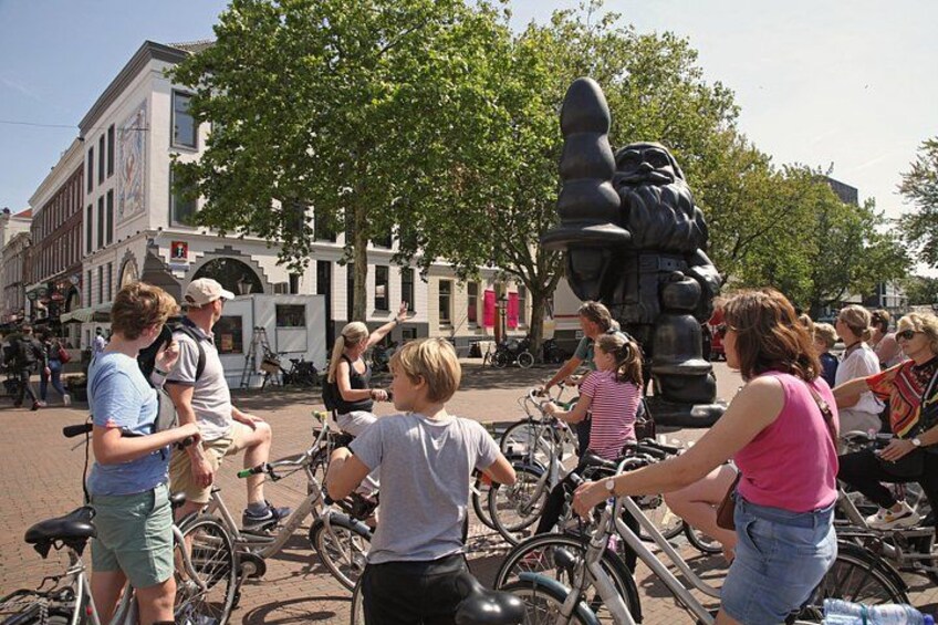 Weird statues with crazy stories 2