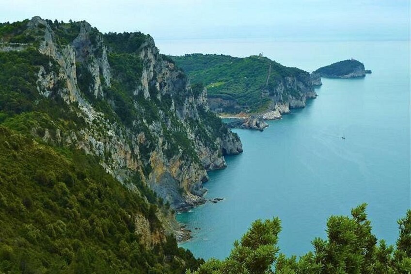 Half Day Small Group Hike to Portovenere with Local Guide 1