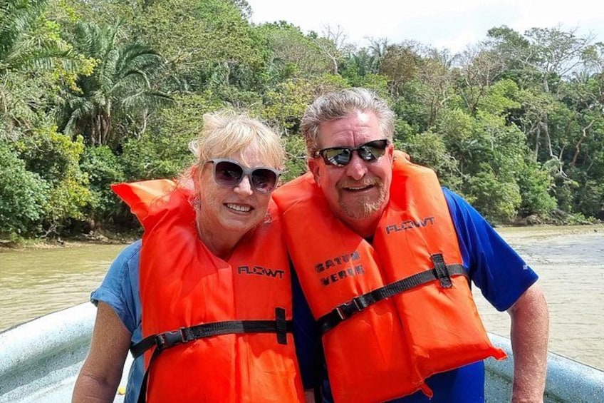 Panama City, Lake Gatun Adventure : Monkey Island 5
