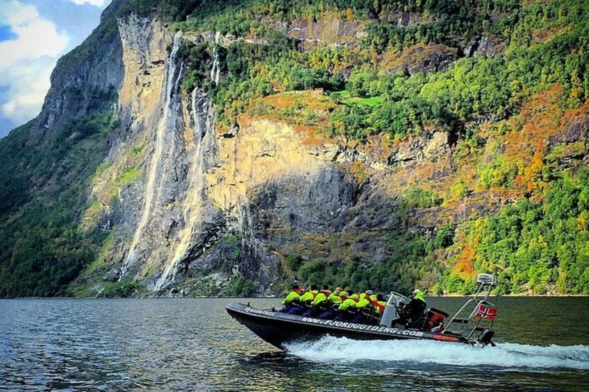 Geiranger: RIB Fjordsafari Geirangefjord 3