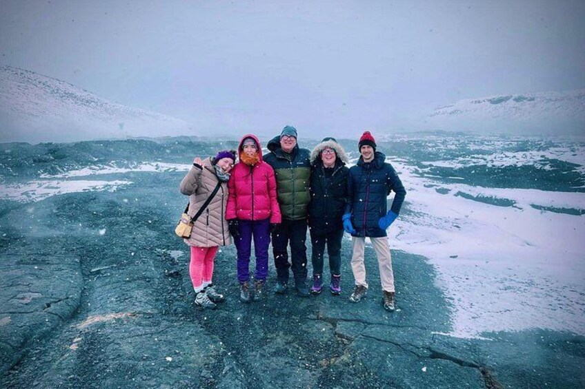 A family doing the Fagradalsfjall volcano hike 4