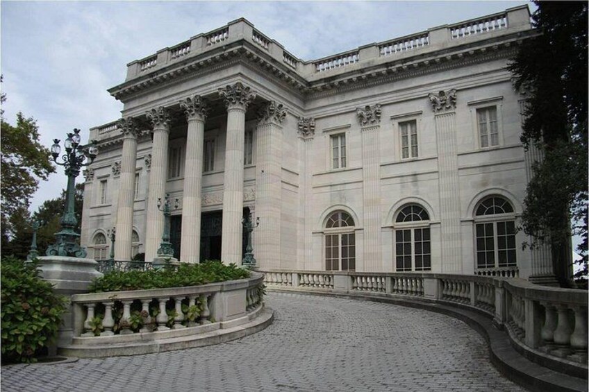 Newport Trolley Tour with Marble House - Viking Tours 2