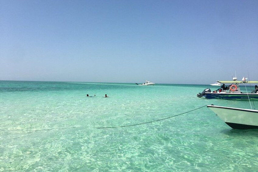 Ultimate Private Jarada Island Escape Tour 1