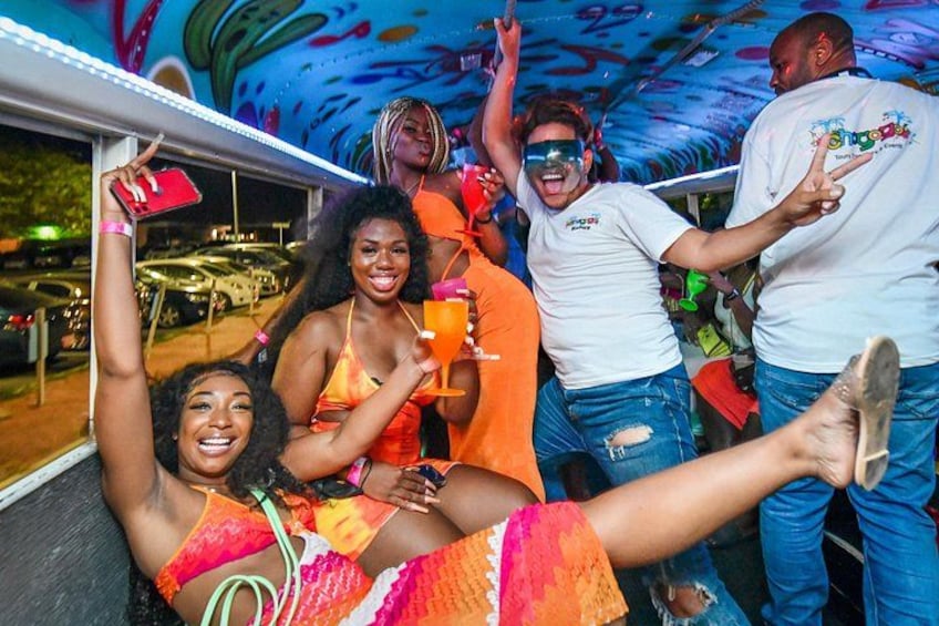Aruba Nightlife Party Bus Tour with Live DJ and Cocktails 1