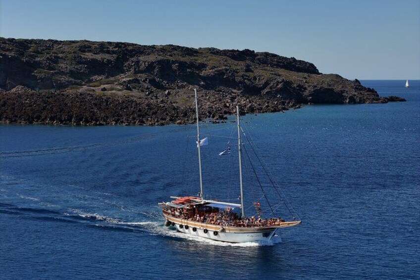 Santorini - Volcano and Hot springs Boat Trip with Bus Transfer 1