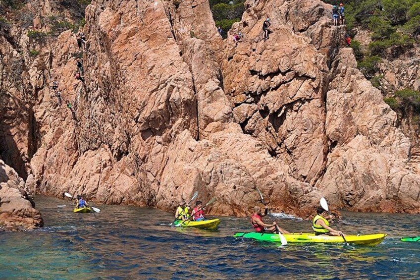 KAYAKING IN CALA DEL MOLI VIA FERRATA 3