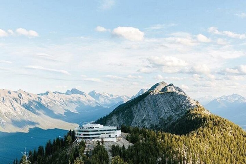 6 Day Premium Rocky Rail Adventure: YVR to YYC Rocky Mountaineer 2