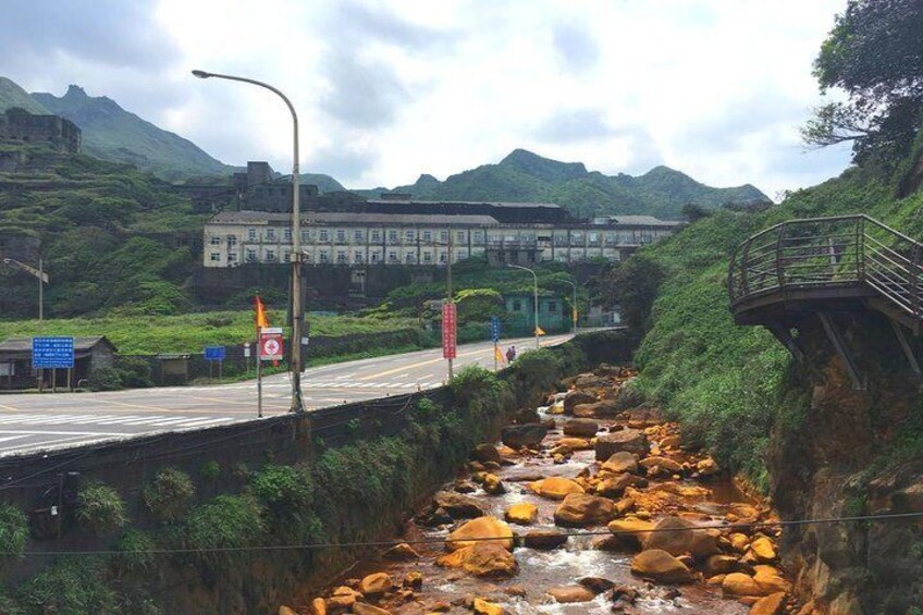 N117 Keelung Jiufen One-Day Tour (Zhengbin Fishing Port Hope Glen Elephant Trunk Rock Gourd Stone Jiufen Old Street) (10h)