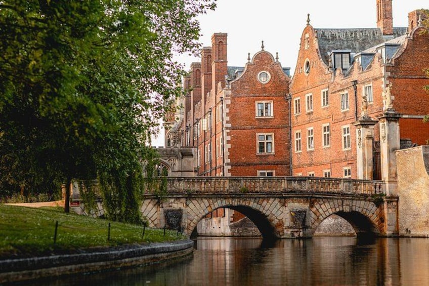 Shared Guided Punting Tour of Cambridge 5