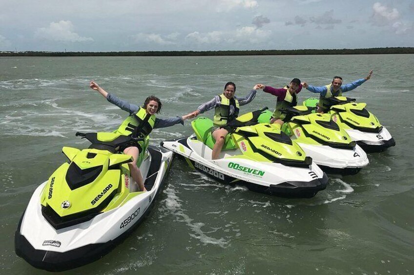 75-minute Die Another Day Jet Skiing in Darwin 2