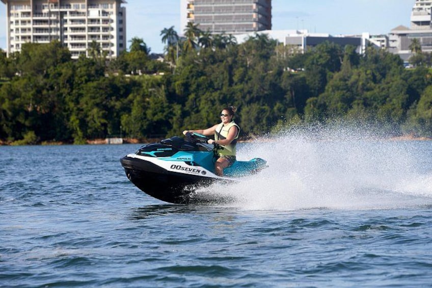 75-minute Die Another Day Jet Skiing in Darwin 5
