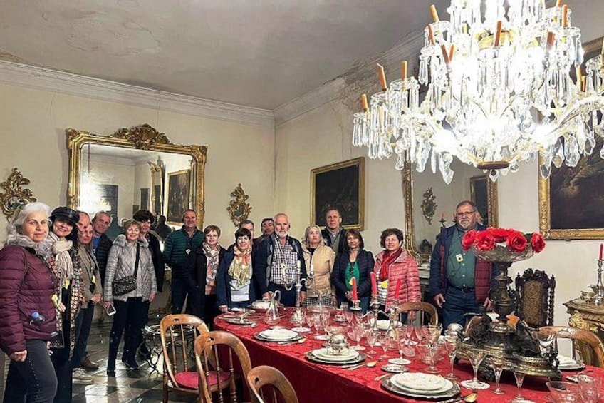 Daily guided tour in Úbeda with SEMER Turismo. In the Vela de los Cobos Palace. 1