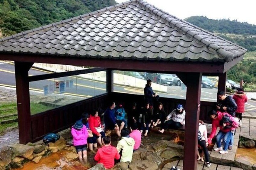 N105 Yangmingshan National Park Jinshan Old Street Yeliu Day Tour (10h)