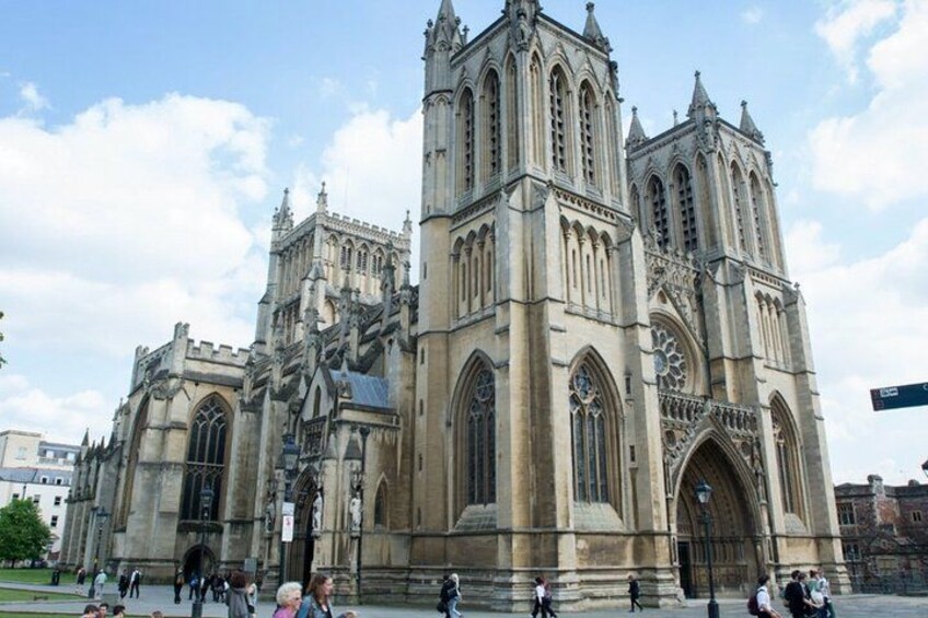 Guided Walking Tour of Bristol Old City and Harbour 1
