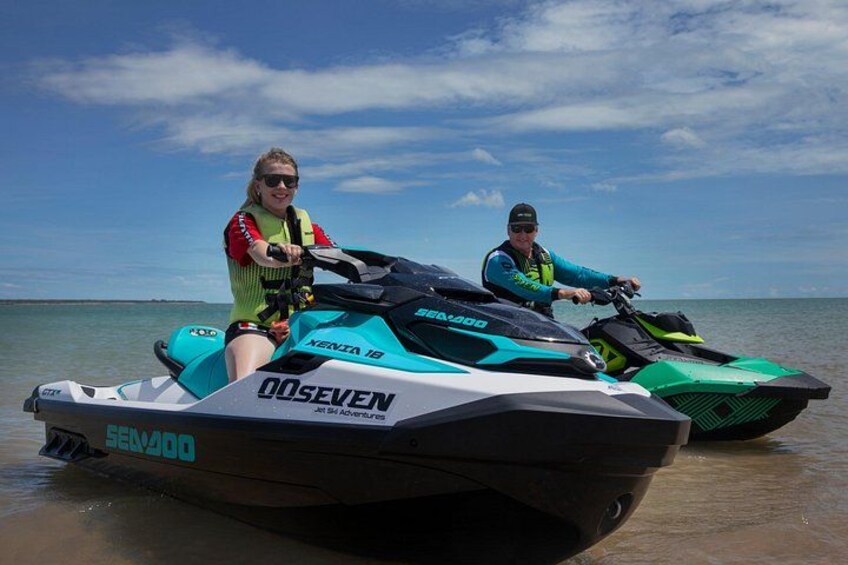 1-Hour Casino Royale Jet Skiing in Darwin 2
