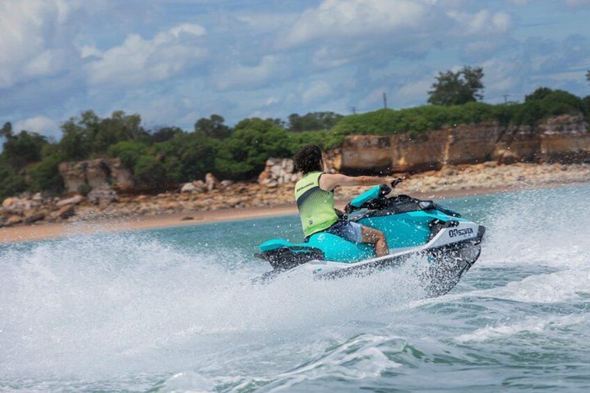 1-Hour Casino Royale Jet Skiing in Darwin 2
