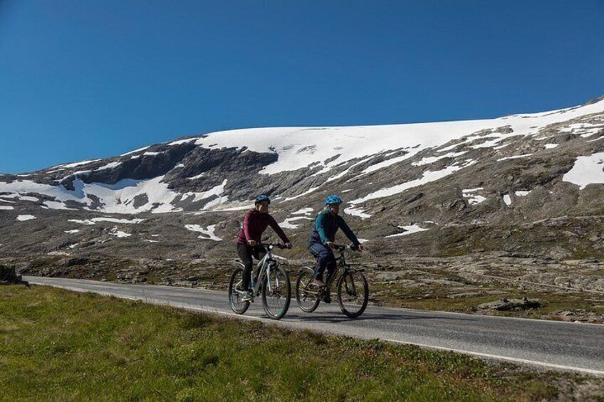 Geiranger: Sky to Fjord Downhill Biking Adventure 2