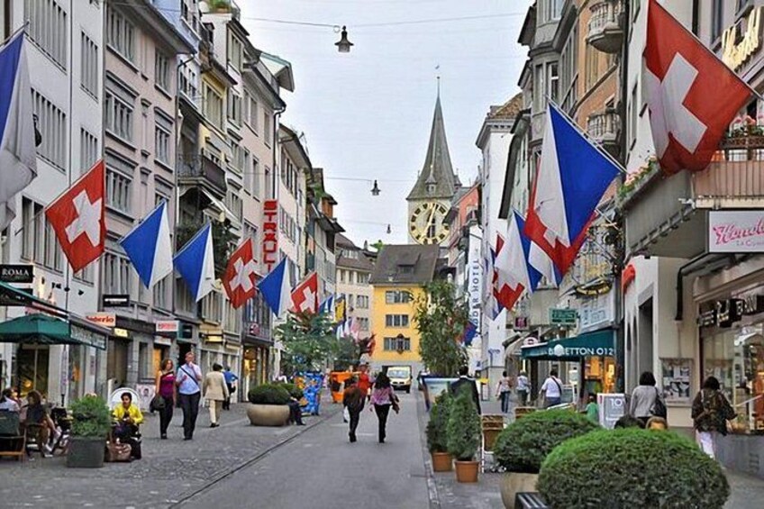 Zurich Walking Tour Including a Lake Cruise 2