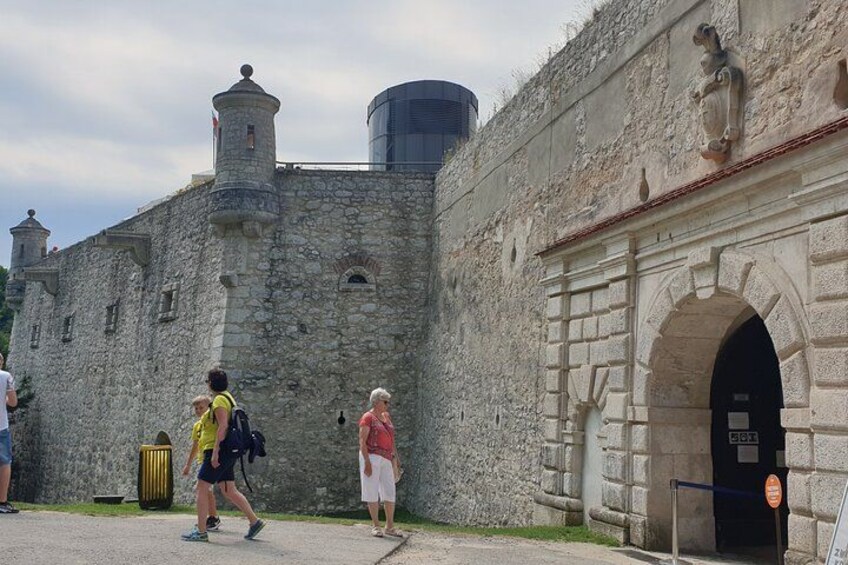 Ojców National Park and Ogrodzieniec Castle Tour from Krakow 2