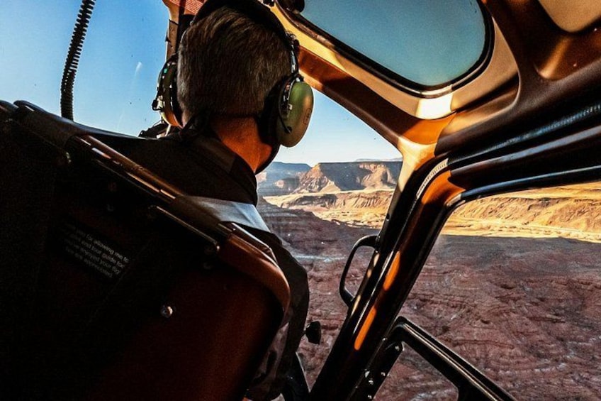 Zion Helicopters departing 5