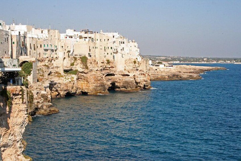 Panoramic balconies overlooking the sea 2