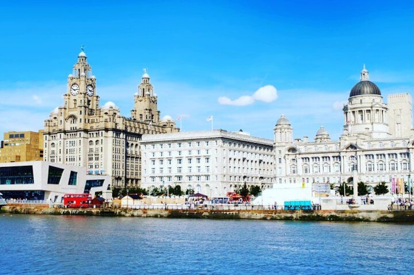 Take an in-depth History Walking Tour of Liverpool and learn the fascinating History of the Global Port City. 3