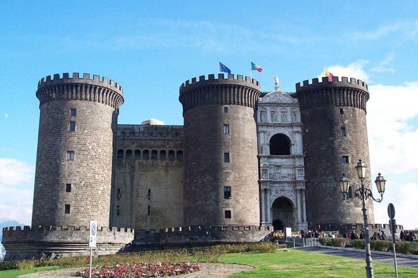 Castel Nuovo 2